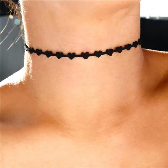 Black Necklaces for Women, Adjustable Layered Velvet Leather Lace - Picture 5 of 7